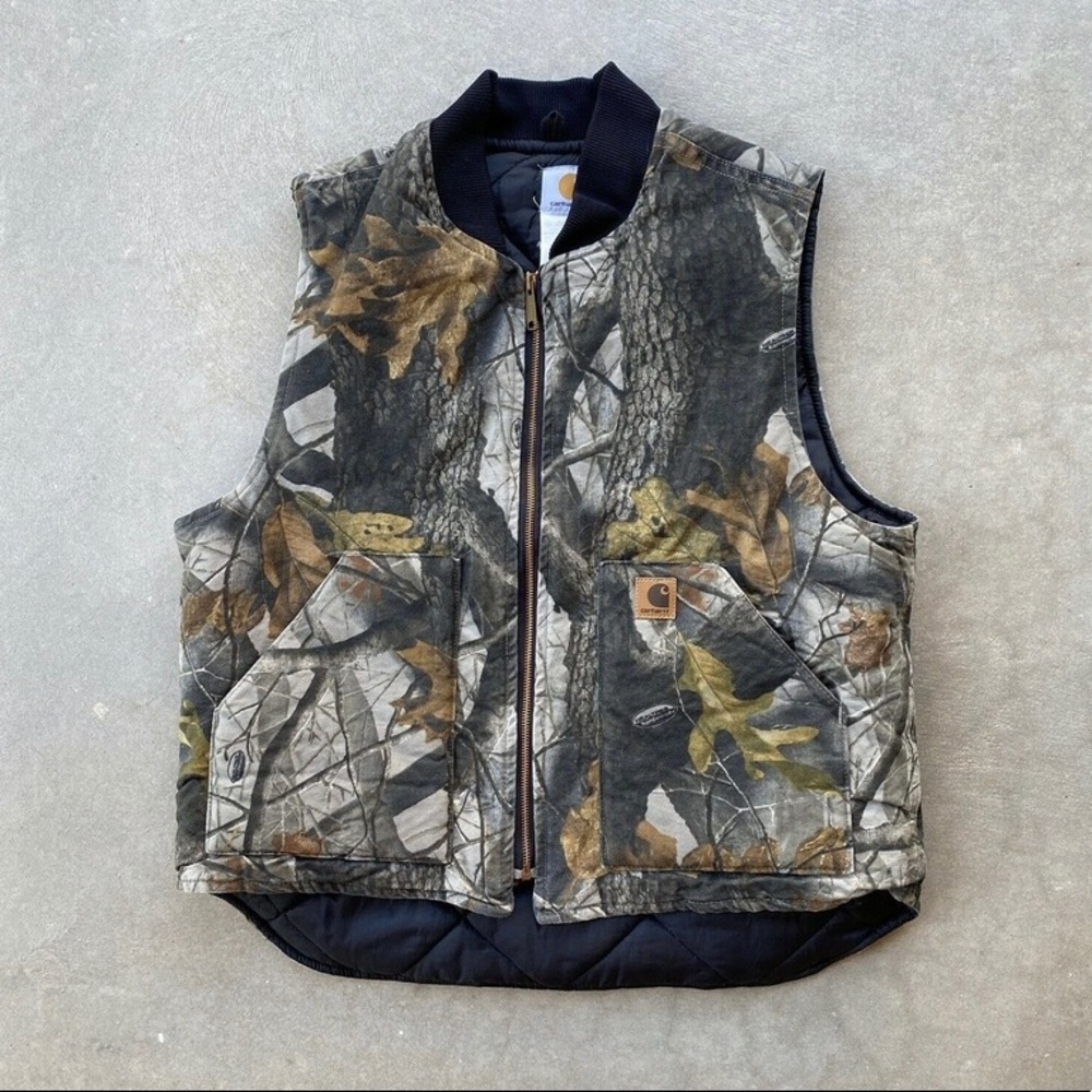 Real tree camo carhartt vest